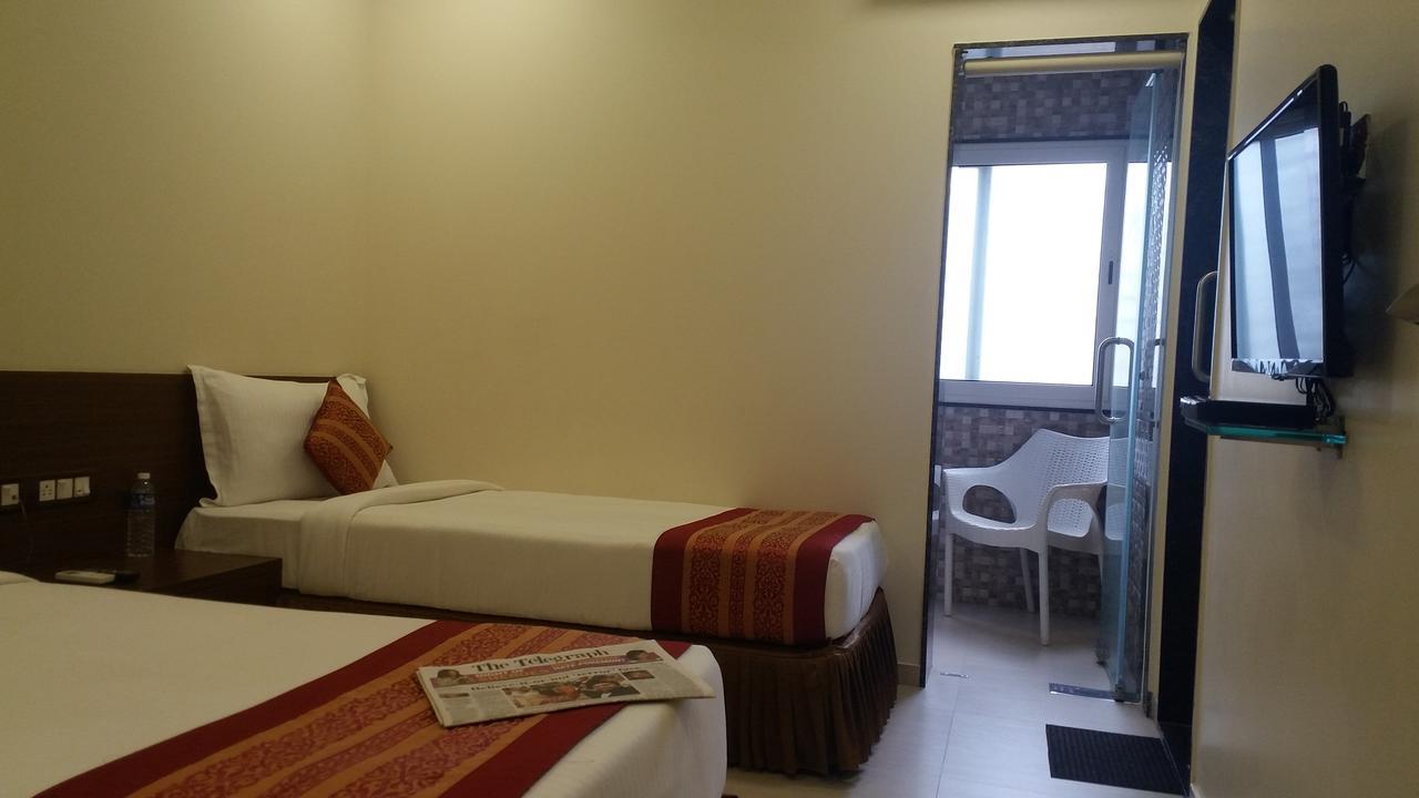 Hotel Ananya Калькутта Экстерьер фото