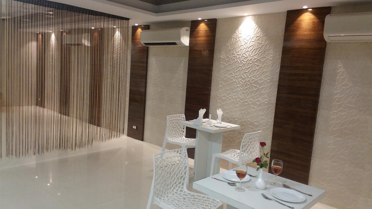 Hotel Ananya Калькутта Экстерьер фото