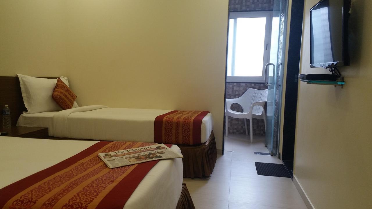 Hotel Ananya Калькутта Экстерьер фото